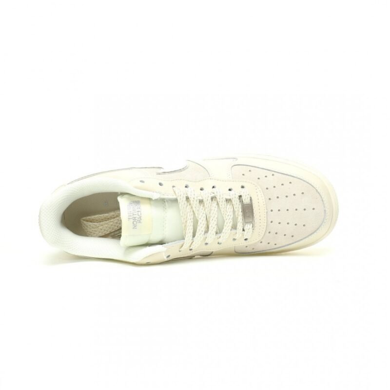 【AT11422】ザ・ノース・フェイス×ナイキ　Air Force 1 コラボシューズ | The North Face x Nike
