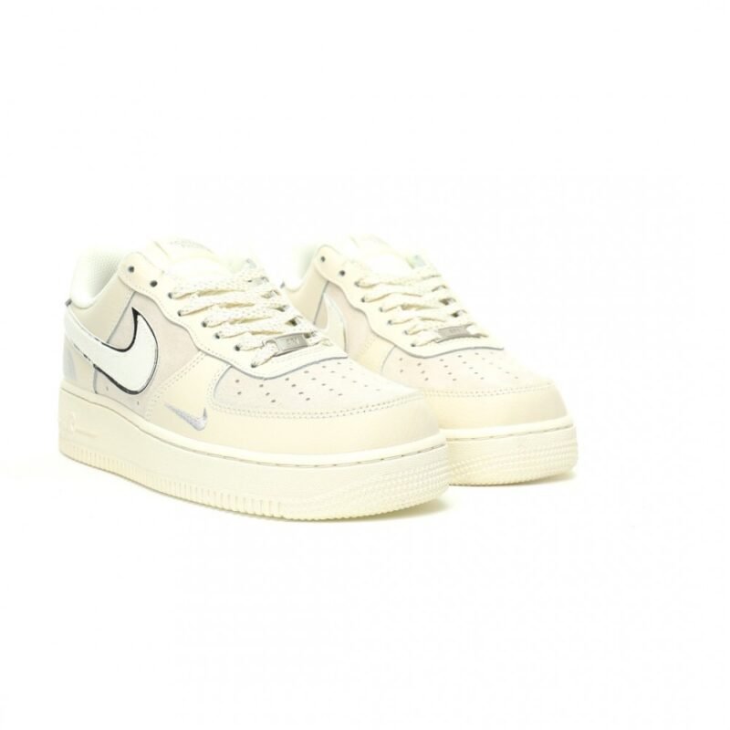 【AT11422】ザ・ノース・フェイス×ナイキ　Air Force 1 コラボシューズ | The North Face x Nike