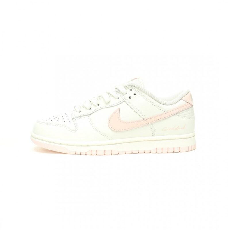 【AT11423】ナイキSBダンクロークリームピンク スケートボードシューズ | Nike Dunk