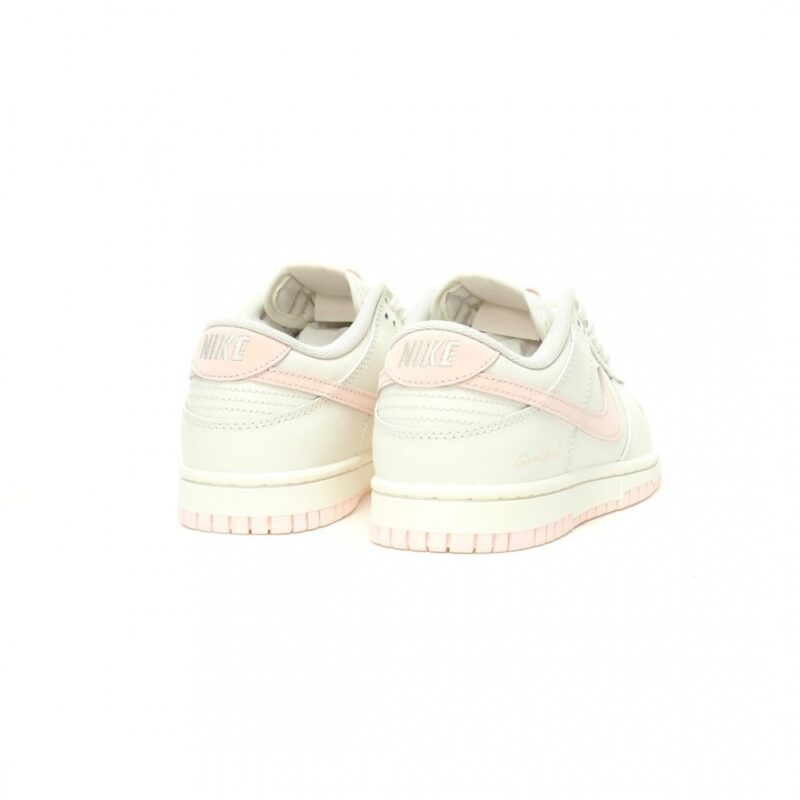 【AT11423】ナイキSBダンクロークリームピンク スケートボードシューズ | Nike Dunk