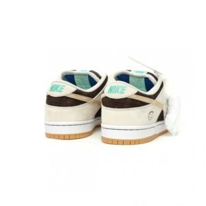 【AT11424】Nike SB Dunk Low スケートボードシューズ - ストリートファッションの再定義 | Nike x Dunk