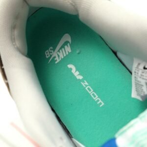 【AT11424】Nike SB Dunk Low スケートボードシューズ - ストリートファッションの再定義 | Nike x Dunk