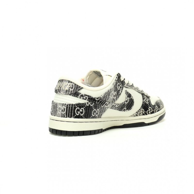 【AT11426】Gucci x Nike SB Dunk Low コラボ スニーカー 新作デニムキャンバス ブラックベージュ クラシックなストリートスタイル | Gucci x Nike
