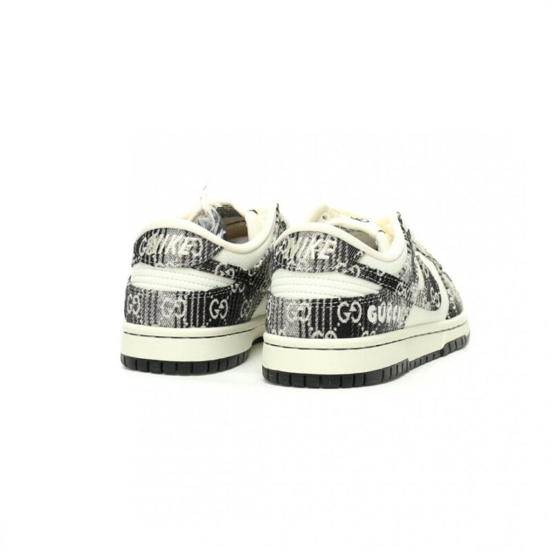 【AT11426】Gucci x Nike SB Dunk Low コラボ スニーカー 新作デニムキャンバス ブラックベージュ クラシックなストリートスタイル | Gucci x Nike