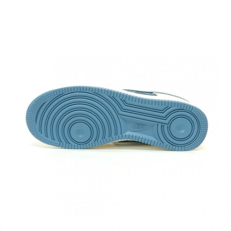 【AT11432】ルイ・ヴィトン × ナイキ モノグラムデニムエアフォース1 スニーカー限定販売 | LV x Nike