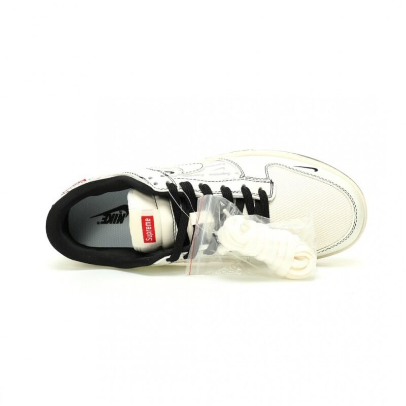 【AT11438】シュプリーム × ナイキSB ダンクロー 限定コラボレーションスニーカー | Nike Dunk