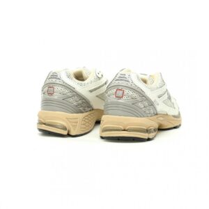 【AT11452】オーラリー × ニューバランス 1906R：ミレニアム美学の革新的な解釈 | New Balance