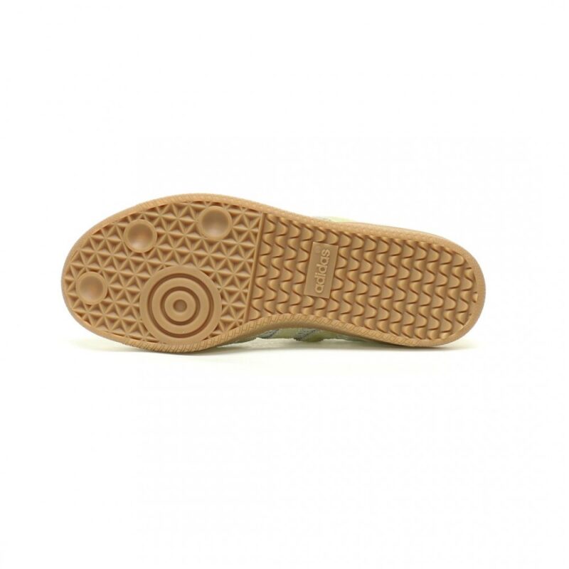 【AT11454】adidas Originals Samba OG スニーカー - 爽やかな抹茶グリーン、ドイツのサッカースタイルを表現 | Adidas
