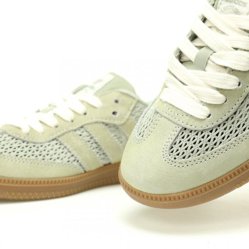 【AT11454】adidas Originals Samba OG スニーカー - 爽やかな抹茶グリーン、ドイツのサッカースタイルを表現 | Adidas