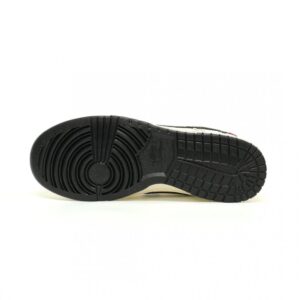 【AT11481】Stussy × ナイキSB ダンクLow ストリートファッション最高傑作 | Nike x Stussy