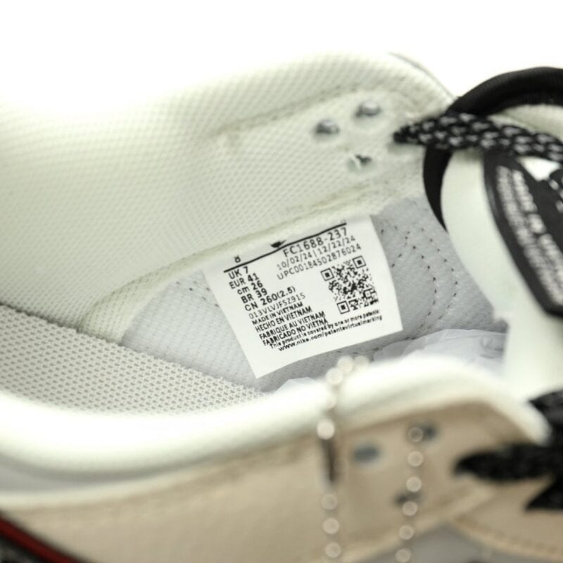 【AT11483】Nike SB Dunk Low x Xiaomi SU7 Ultra コラボスニーカー | Nike Dunk