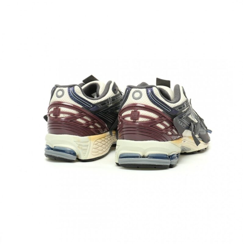 【AT11492】New Balance 1906 Protection Packシリーズランニングシューズ | New Balance