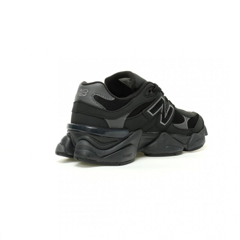 【AT11497】New Balance 9060 ブラック トリプルブラック レトロスポーツシューズ | New Balance