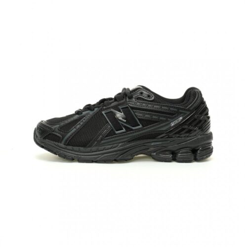 【AT11518】ニューバランス New Balance M1906R 都会のスタイルと快適性を兼ね備えたレトロランニングシューズ | New Balance