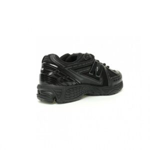 【AT11518】ニューバランス New Balance M1906R 都会のスタイルと快適性を兼ね備えたレトロランニングシューズ | New Balance