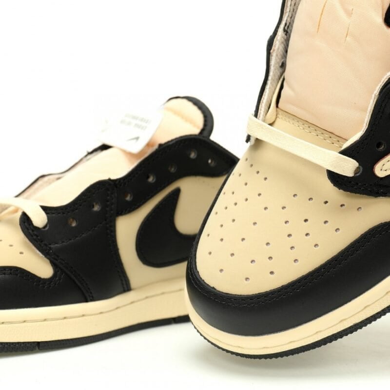 【AT11538】ナイキエアジョーダン1ローカット - ストリートファッションとバスケットボールの伝説を融合 | Travis Scott Nike