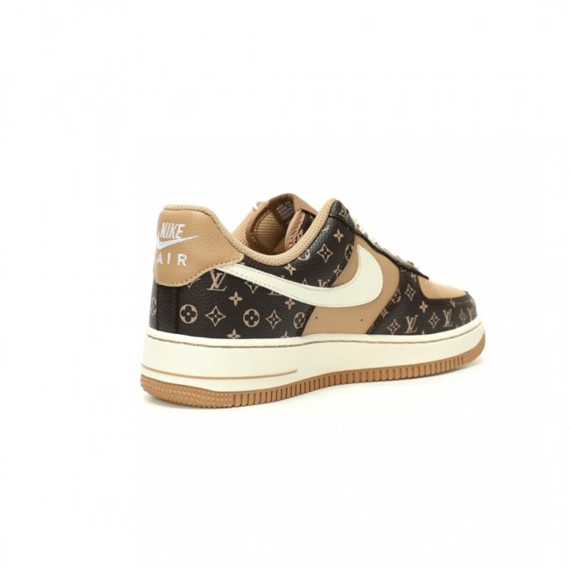 【AT11544】Louis Vuitton x Nike Air Force 1のモノグラムカーフスキンスニーカー | Nike x Louis Vuitton
