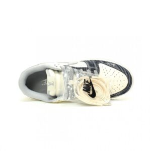 【AT11546】Louis Vuitton x Nike SB Dunk Low コラボ限定スニーカー 白灰色デニム素材 精巧な職人技術と耐久性を提供 | Nike x Louis Vuitton