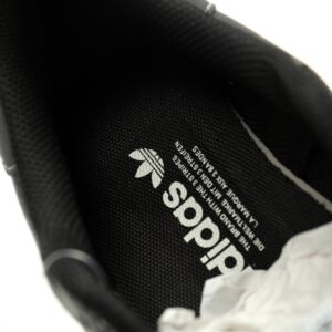 【AT11567】KAWS x アディダス オリジナルス スーパースター コラボレーション スニーカー | Superstar