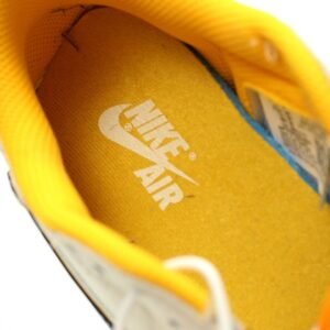 【AT11568】Travis ScottとNike Dunk Lowコラボ！クリーム&青色デザイン、ストリートファッションに最適 | Travis Scott Nike