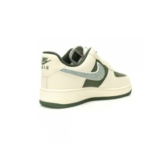 【AT11570】グッチ x ナイキ Air Force 1 Low スニーカー - 最高級なコラボレーション | Gucci x Nike
