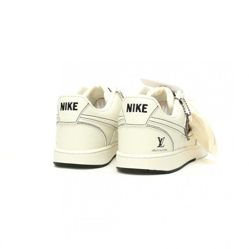 【AT11571】LV x Nike Court Vision Lowスポーツシューズ - ブラック/アイボリー | Nike x Louis Vuitton