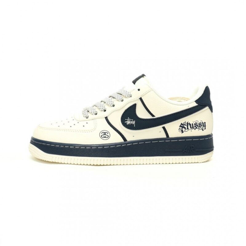 【AT11572】Stussy × Nike Air Force 1 '07 Low コラボスニーカー | Stussy x Nike