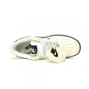 【AT11572】Stussy × Nike Air Force 1 '07 Low コラボスニーカー | Stussy x Nike