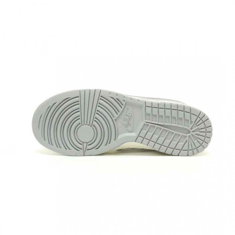 【AT11573】Louis Vuitton x ナイキSBダンクロー コラボ スニーカー | Nike x Louis Vuitton