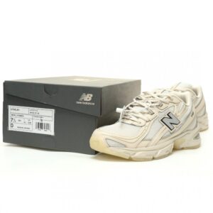 【AT11671】ニューバランス New Balance MR740 ミルクホワイト&淡いカーキ ランニングシューズ | New Balance