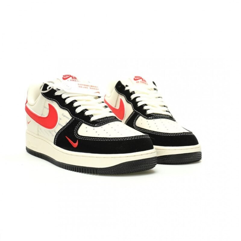 【AT11699】Supreme x Nike Air Force 1 スニーカー - ストリートファッションとスポーツの融合 | Supreme Nike