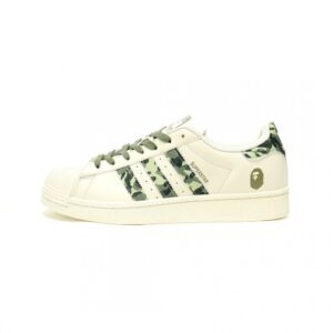 【AT11721】A Bathing Ape x Adidas Originalsのコラボレーションスニーカー | Adidas Superstar