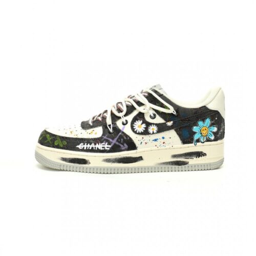 【AT11729】ナイキ×シャネルエアフォース1ローグラフィティスニーカー | Chanel x Nike