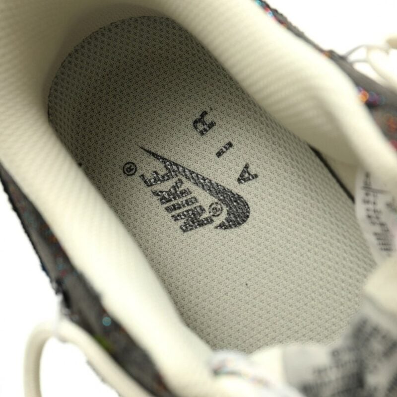 【AT11729】ナイキ×シャネルエアフォース1ローグラフィティスニーカー | Chanel x Nike