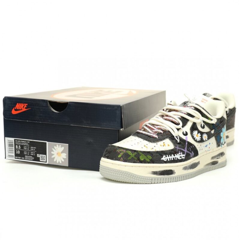 【AT11729】ナイキ×シャネルエアフォース1ローグラフィティスニーカー | Chanel x Nike
