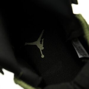 【AT11736】ナイキ エア ジョーダン 11 ミリタリーグリーン レトロ ハイ | Air Jordan