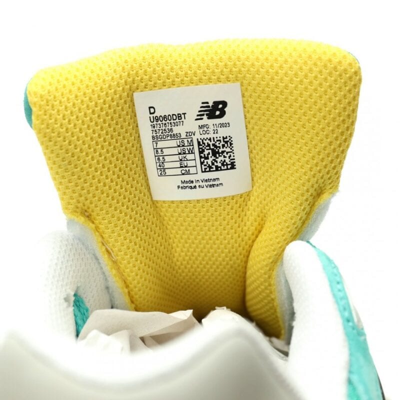 【AT11745】New Balance ニューバランス 9060 サイアンバーストスニーカー | New Balance