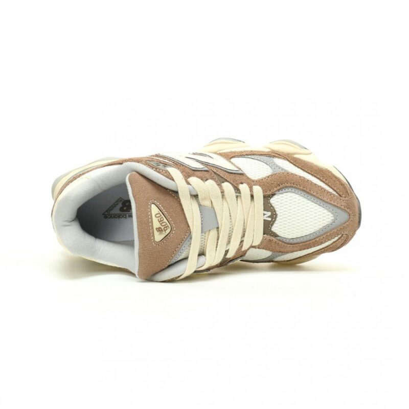 【AT11746】New Balance 9060シリーズ ドリフトウッド レトロランニングシューズ | New Balance