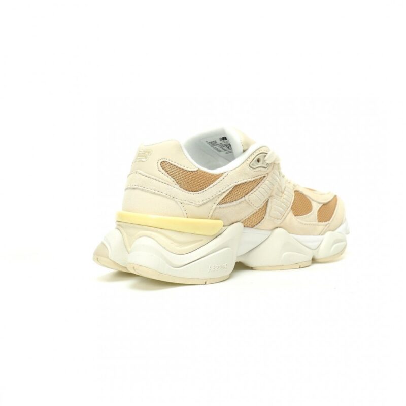 【AT11747】New Balance 9060 Sea Salt Beige ユニセックスシューズ | New Balance
