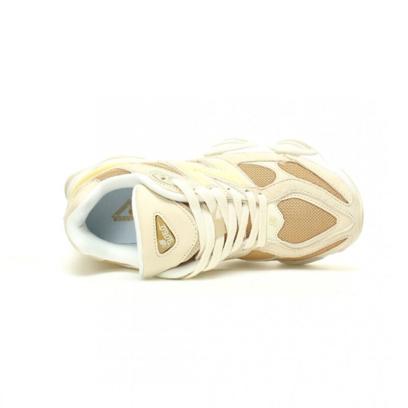 【AT11747】New Balance 9060 Sea Salt Beige ユニセックスシューズ | New Balance