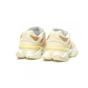【AT11747】New Balance 9060 Sea Salt Beige ユニセックスシューズ | New Balance
