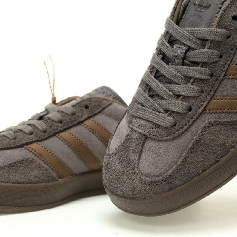 【AT11763】アディダス ガゼル インドア トレーナー　クラシックなレトロデザインと高品質素材 | Adidas