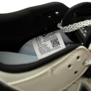 【AT11781】シュプリーム x ナイキ SB ダンク ロー スニーカー - ストリートファッションとスポーツ美学の融合 | Nike x Dunk