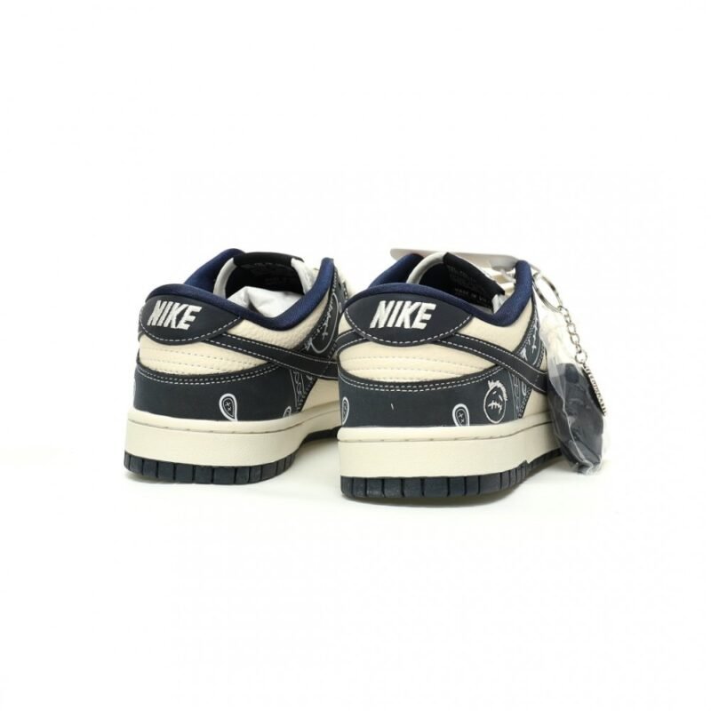 【AT11782】ナイキSB ダンクロー トラヴィス・スコット カスタム版 | Travis Scott x Nike