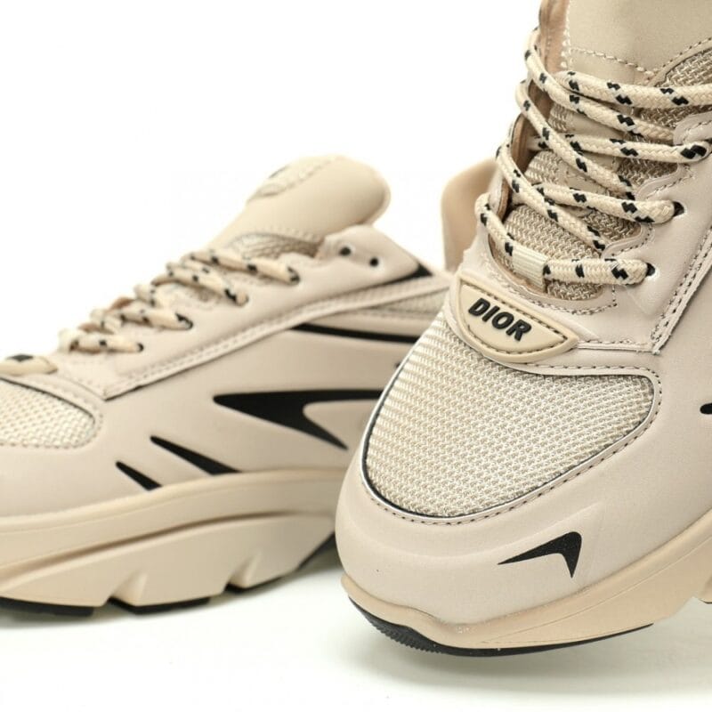 【AT11784】Dior ディオール B44 Bladeシリーズ ロートップスニーカー 高級ファッションフットウェア | Dior Paris