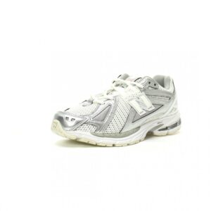 【AT11788】New Balanceニューバランス M1906Rレトロランニングシューズメタリックシルバーホワイト色 - スポーツファッションとトレンドスタイルのための理想的な選択肢 | New Balance