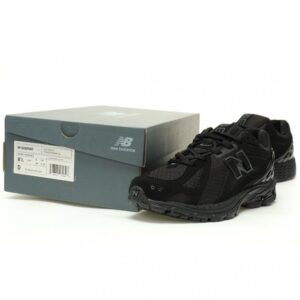 【AT11789】ニューバランス1906Rクラシックランニングシューズ - レトロデザインのブラックカイト | New Balance