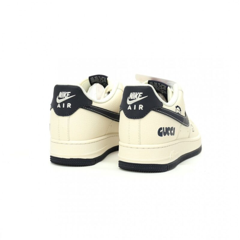【AT11795】Gucci x Nike Air Force 1コラボスニーカー ラグジュアリーな贅沢とストリートスタイルを完璧に融合した一足 | Gucci x Nike