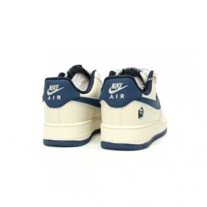 【AT11797】BAPE x Nike Air Force 1コラボローカットスニーカー | ストリートファッションとクラシックデザインの完璧な融合 | A Bathing Ape x Nike