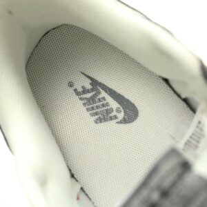 【AT11802】ルイ・ヴィトン x ナイキ SB ダンク ロー限定コラボスニーカー | Nike x Dunk